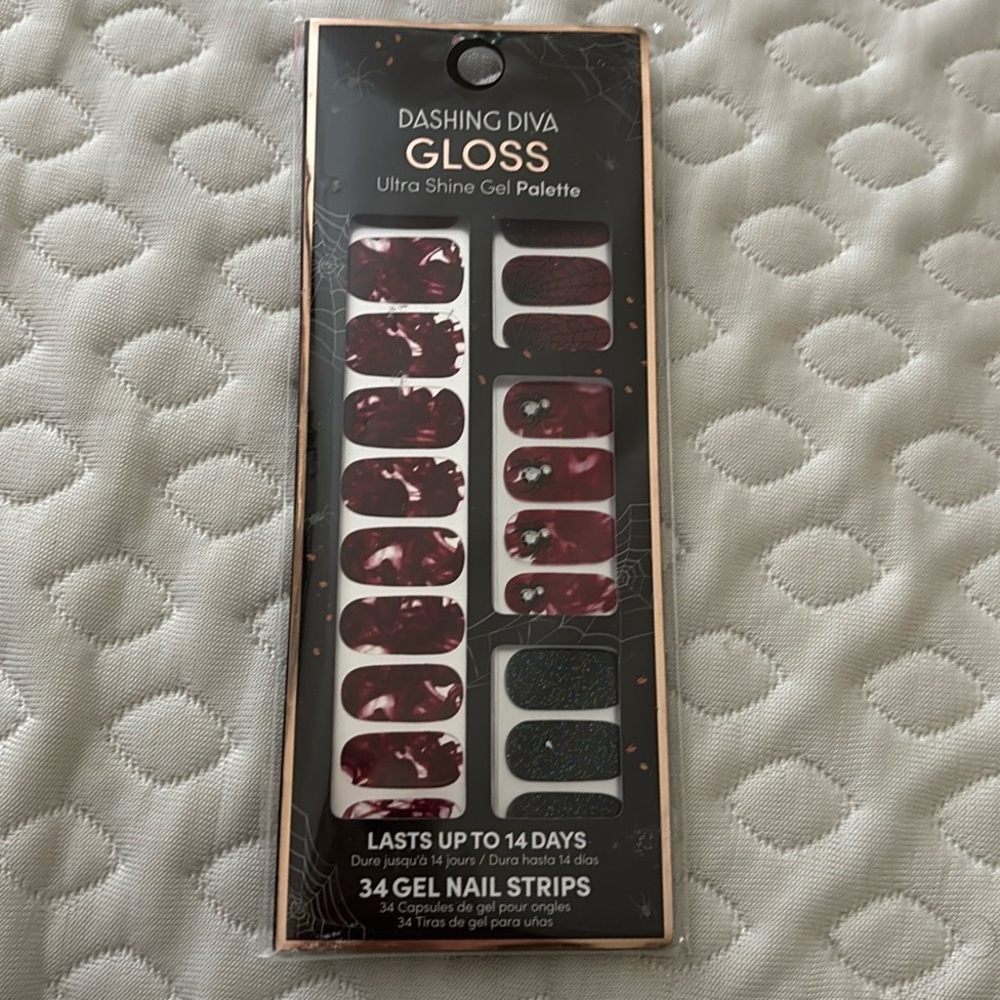 Dashing Diva Halloween Inspired Gel Nails